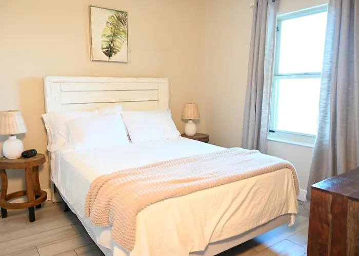 Autumn Retreat - Gulf Views - Steps To Surf Apartment