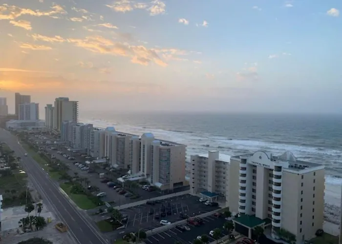 Apartment Autumn Retreat - Gulf Views - Steps To Surf