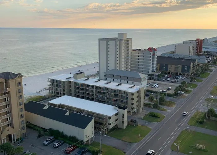 Autumn Retreat - Gulf Views - Steps To Surf Gulf Shores